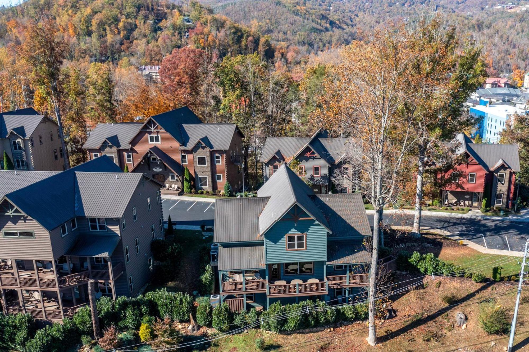 Villa The Majestic Pine Retreat By Stony Brook Cabins à Gatlinburg Extérieur photo