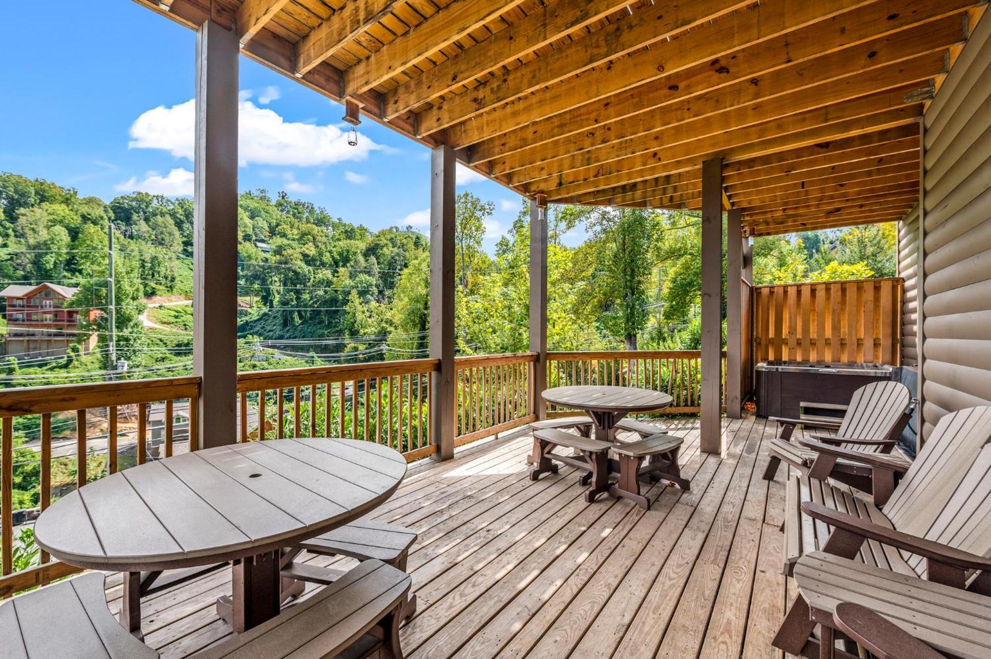 Villa The Majestic Pine Retreat By Stony Brook Cabins à Gatlinburg Extérieur photo