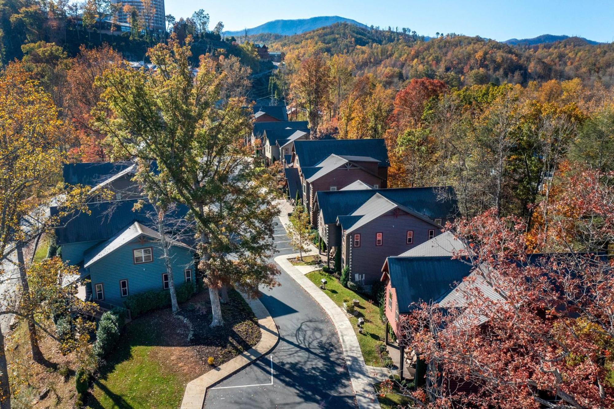 Villa The Majestic Pine Retreat By Stony Brook Cabins à Gatlinburg Extérieur photo